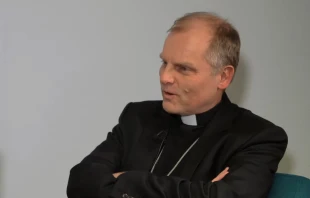 Weihbischof Florian Wörner / screenshot / YouTube / Credo