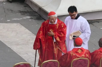 Kardinal Joseph Zen auf dem Petersplatz, 5. Januar 2023 / Diane Montagna
