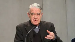 Pater Federico Lombardi bei einer Presse-Konferenz am 19. November 2015. / CNA/Daniel Ibanez
