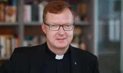 Pater Hans Zollner / Rebecski CC 4.0
