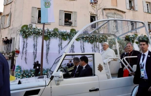 Papst Franziskus am 15. Dezember 2024 auf Korsika / Daniel Ibáñez / EWTN News