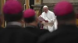 Papst Franziskus mit Bischöfen / Vatican Media 