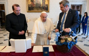 Papst Franziskus und der bayerische Ministerpräsident Markus Söder am 11. Mai 2024 / Vatican Media