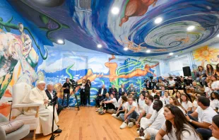 Papst Franziskus besucht Scholas Occurrentes während seiner Reise zum Weltjugendtag in Lissabon / Vatican Media