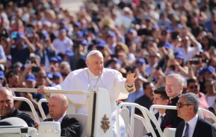 Papst Franziskus / Elizabeth Alva / CNA Deutsch