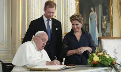 Papst Franziskus mit Großherzog Henri von Luxemburg und dessen Ehefrau Maria Teresa / Vatican Media / EWTN News