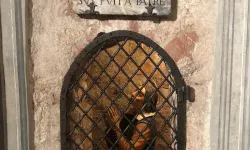 Statue des heiligen Franz von Assisi im Gefängnis / Almudena Martínez-Bordiú / ACI Prensa