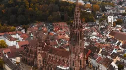 Freiburger Münster / screenshot / YouTube / framax.freiburg