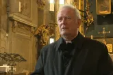 Ehemaliger Bischof von Würzburg wirbt für Empfang des Bußsakraments
