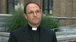 Gary Kastl, Rektor der Kathedrale von Tulsa / screenshot / YouTube / KJRH -TV | Tulsa | Channel 2