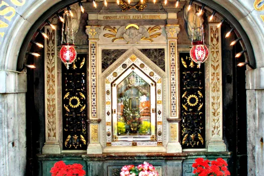 Blick auf die Gnadenkapelle Unserer Lieben Frau von Kevelaer / Wikimedia/Broederhugo (Gemeinfrei)