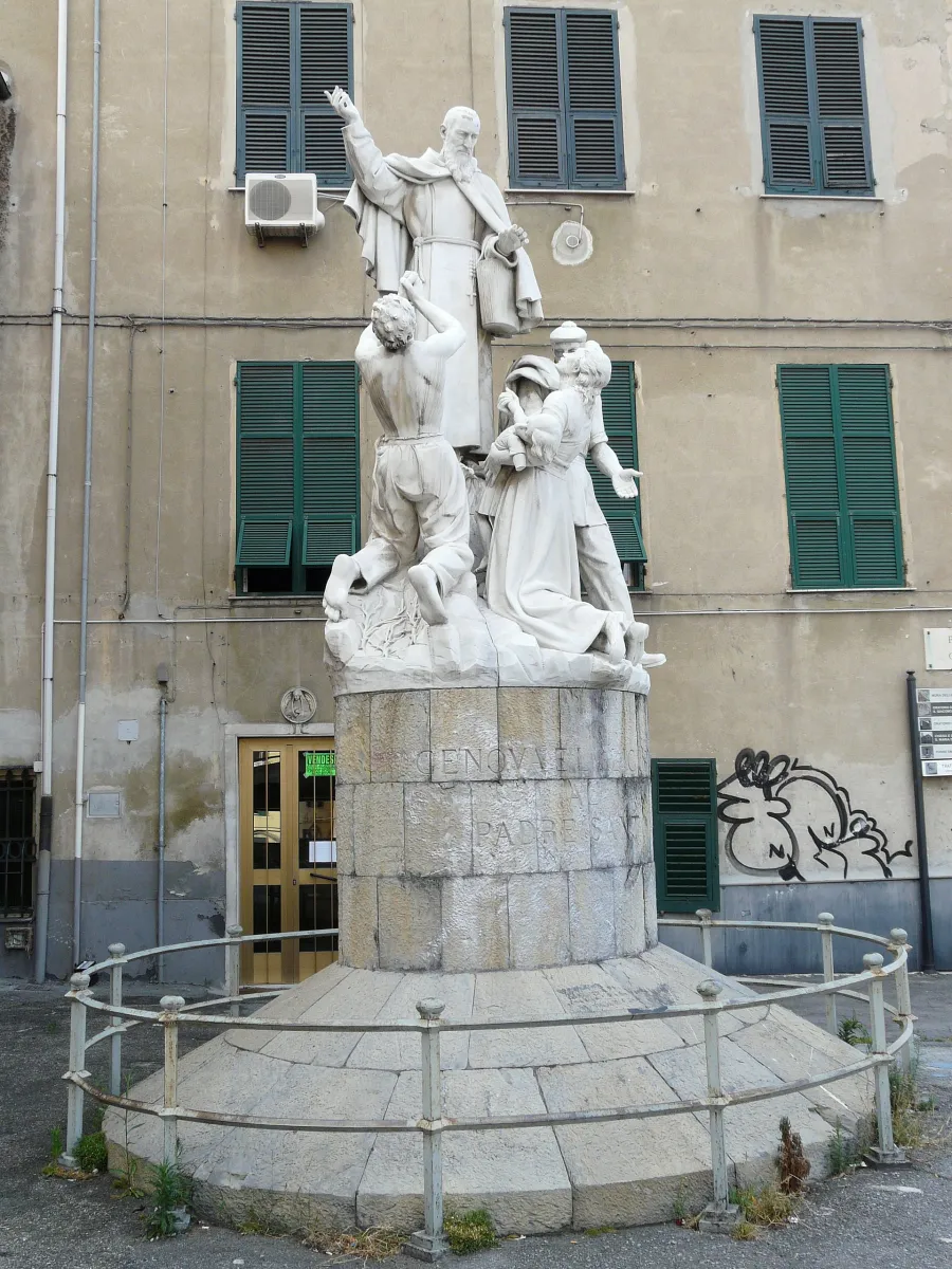 Statue des "Santo Padre" in Genua