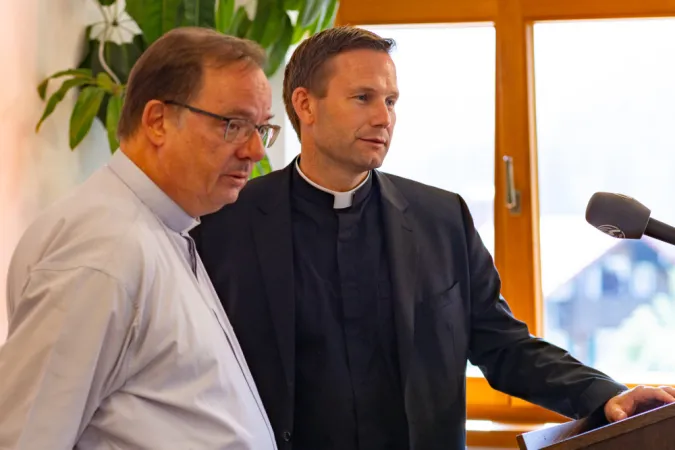 Prälat Markus Graulich SDB (links), Ralph Weimann