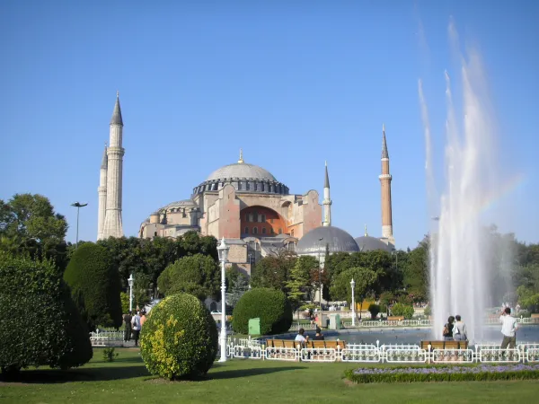 Die Hagia Sophia – im Mittelalter die weltweit größte Kirche. 