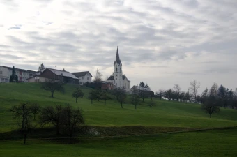 St. Pelagiberg mit Kirche und Altersheim, Gemeinde Hauptwil-Gottshaus, Schweiz / Wikipedia / CC BY-SA 3.0