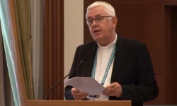 Helmut Hoping / screenshot / YouTube / 52nd International Eucharistic Congress