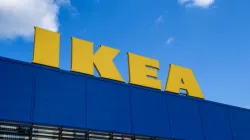 IKEA-Schriftzug /  Gints Ivuskans / Shutterstock