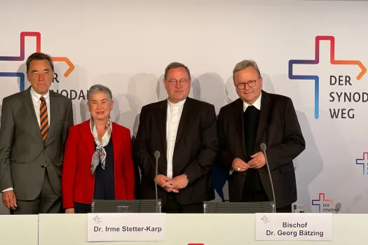 Thomas Söding, Irme Stetter-Karp, Bischof Georg Bätzing, Bischof Franz-Josef Bode (8. September 2022) / Martin Rothweiler / EWTN