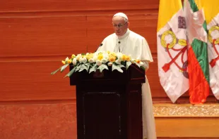 Papst Franziskus bei seiner Schlüsselrede in Burma am 28- November 2017 / Edward Pentin / National Catholic Register / CNA