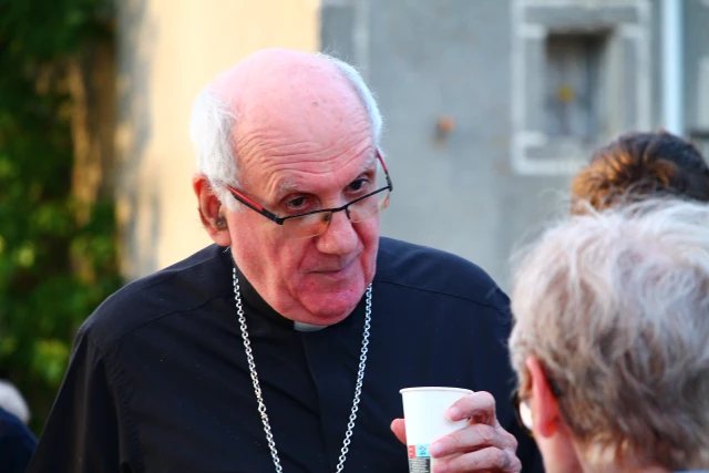 Über die Bemühungen, dem Herrn eine neue Wohnung in einer uralten Kirche zu bereiten