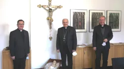 Msgr. Roland Batz, Bischof Rudolf Voderholzer, Prälat Michael Fuchs (von links). / Bistum Regensburg