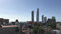 Panama City: Hinter den Hochhäusern wartet das Meer. / Rudolf Gehrig / EWTN.TV