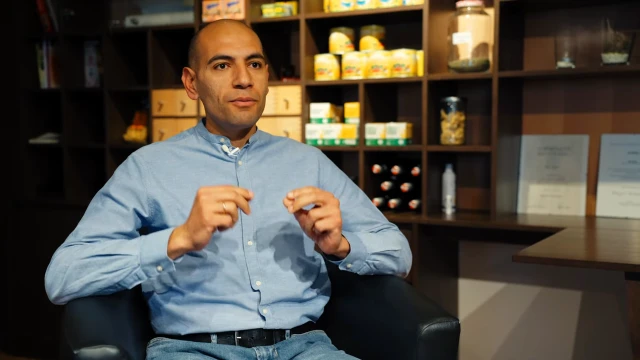 Familie bei Anschlag getötet: Influencer Kiro Lindemann über Glaube und Vergebung