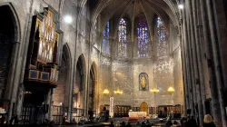 Die Kirche  Santa Maria del Pi in Barcelona / Mikhail Zahranichny/Shutterstock.