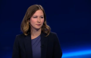 Österreichs Europa-, Integrations- und Familienministerin Claudia Plakolm (ÖVP) / Screenshot von YouTube