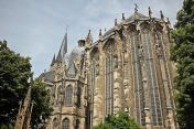 kaiserdom-zu-aachen-1504227_1920