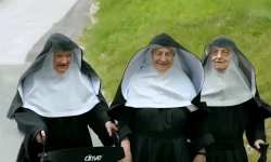 Die drei hochbetagten Nonnen Bernadette (88), Regina (86) und Rita (81) / Screenshot von YouTube