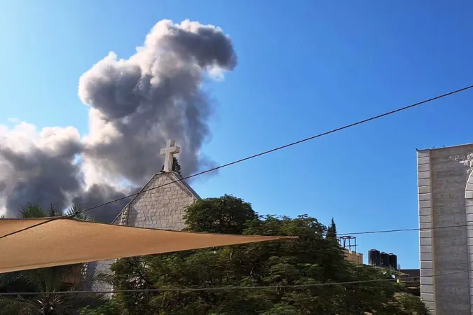 Detonationen in der Nähe der katholischen Pfarrkirche in Gaza-Stadt