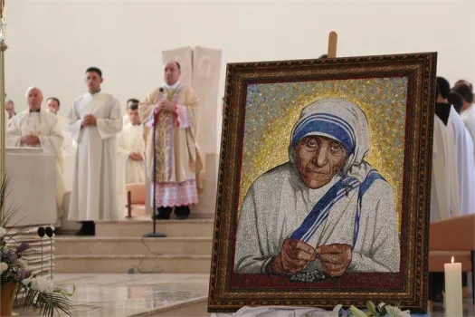 Die Kirche wurde der Heiligen Teresa von Kalkutta gewidmet  / Apostolische Administratur Prizren (Kosovo)