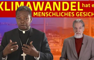 Christian Peschken im Gespräch mit Erzbischof Fortunatus Nwachukwu. / 