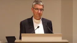 Der Bischof von Mainz, Peter Kohlgraf. / YouTube / Erbacher Hof Akademie des Bistums Mainz (Screenshot)
