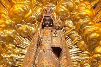 Schwarze Madonna von Einsiedeln / Beat Ruest / Wikimedia Commons (CC BY-SA 4.0)