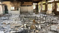 Zerstörtes Pastoralzentrum nach Übergriffen auf Christen im indischen Bundesstaat Manipur / Kirche in Not