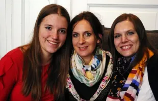 Das Leitungsteam von "Maria 1.0 - Maria braucht kein Update": Katrin Schwegele, Dorothea Schmidt und Johanna Stöhr (v.l.n.r.). / Maria 1.0