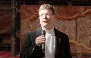 Martin Stanke / screenshot / YouTube / Bistum Fulda