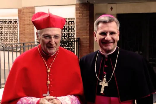 Kardinal Joachim Meisner mit Weihbischof Dominikus Schwaderlapp am 19.3.2013 bei der Amtseinfführung von Papst Franziskus in Rom. / privat