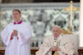 Papst Franziskus spricht Charles de Foucauld, Titus Brandsma und 8 weitere Selige heilig