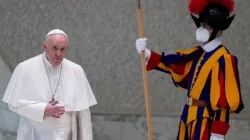 Papst Franziskus bei der Generalaudienz am 30. März 2022 in Rom. / CNA Deutsch / Daniel Ibañez 