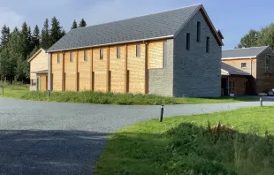 Kirche von Kloster Munkeby in Norwegen / Bonifatiuswerk