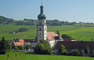 Wallfahrtskirche Mariä Geburt zum Heiligen Blut / Wikimedia Commons / SchiDD (CC BY-SA 4.0)