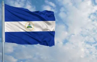 Flagge Nicaraguas / Millenius/Shutterstock.