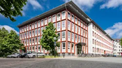 Verwaltungsgebäude der Niels-Stensen-Kliniken / Bettina Meckel-Wolf / Wikimedia Commons (CC BY-SA 4.0 Deed)
