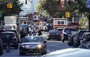 Einsatzkräfte am Tatort in Manhattan am 31. Oktober 2017 / Kena Betancur/Getty Images