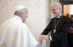 Papst Franziskus empfängt EKD-Ratsvorsitzenden Heinrich Bedford-Strohm am 6. Februar 2016 / L'Osservatore Romano/CNA Deutsch