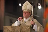 Bischof Meier weiht zehn Kandidaten der Petrusbruderschaft zu Diakonen