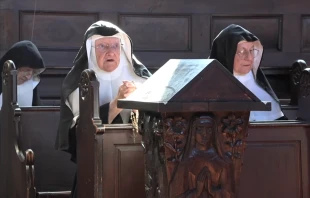 Die drei hochbetagten Nonnen Bernadette (88), Regina (86) und Rita (81). / Screenshot von YouTube